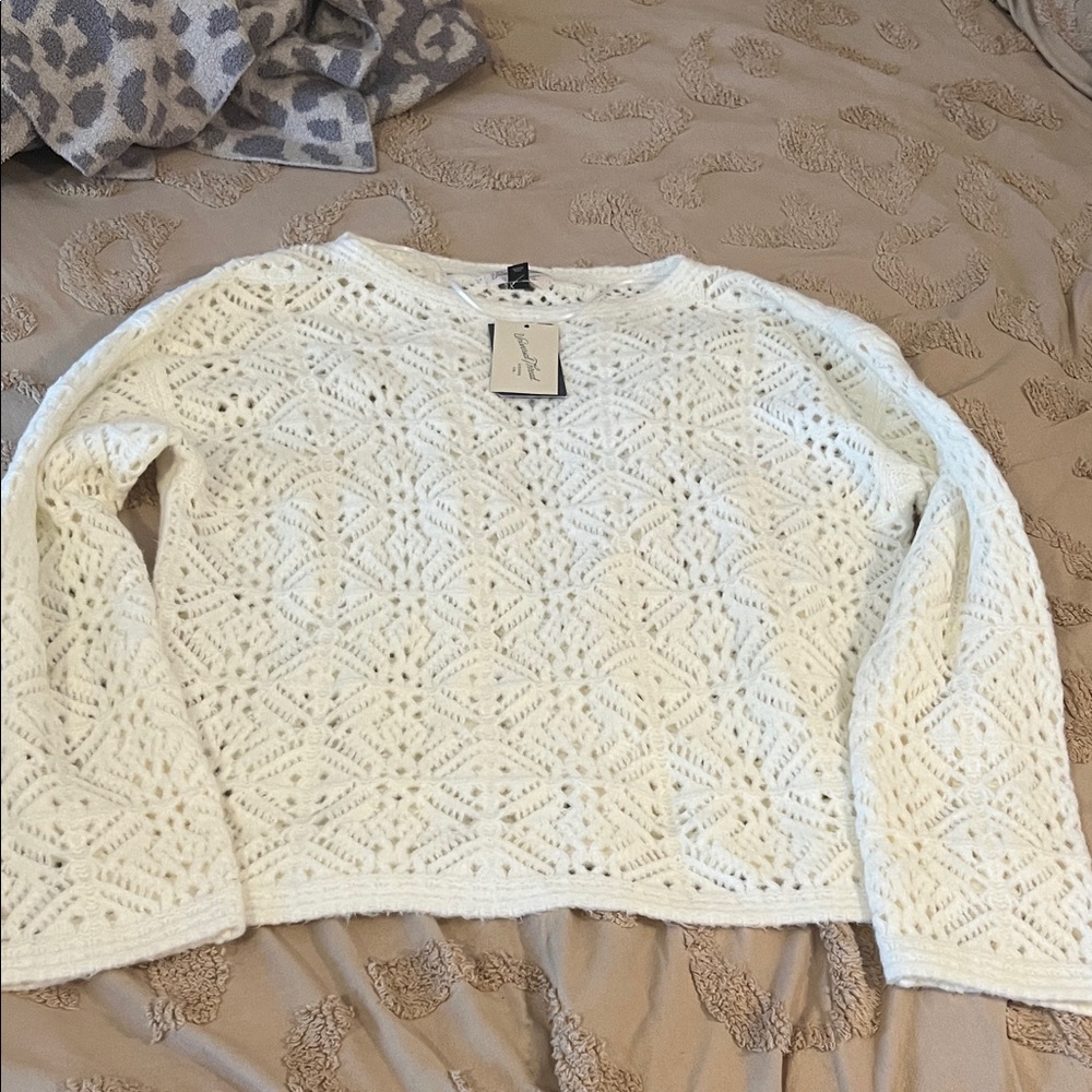 Elegant White Knit Sweater